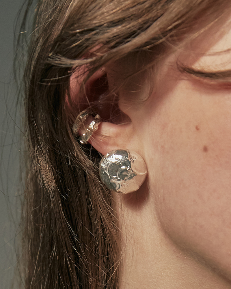 button foil earring